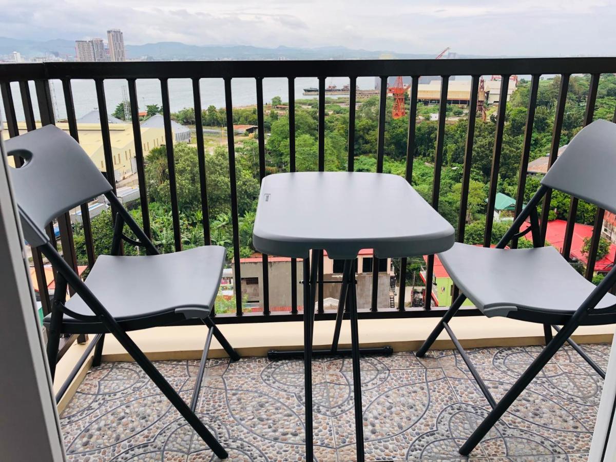 Condo W/ Balcony Near Mactan International Airport Lapu-Lapu City Eksteriør bilde